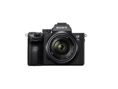 Sony α 7 III + 28-70mm MILC 24,2 MP CMOS 6000 x 4000 pixel Sort